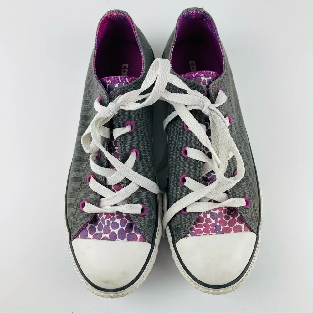 Converse All Star Kids Shoes Size 4 Purple and Gray